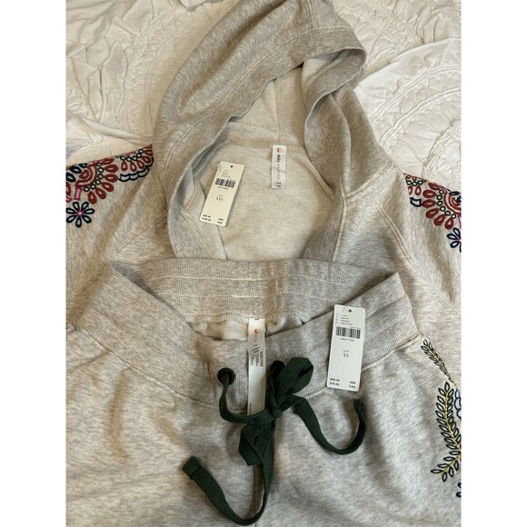 NWT Anthro Daily Practice The Rosa Hoodie/Short Matching Set Size XS/XXS - Picture 11 of 15